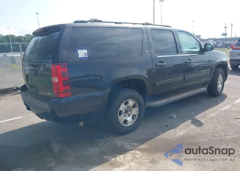 2010 Chevrolet Suburban 1500 Lt1 z USA, uszkodzony, nr VIN 1GNUKJE32AR225710